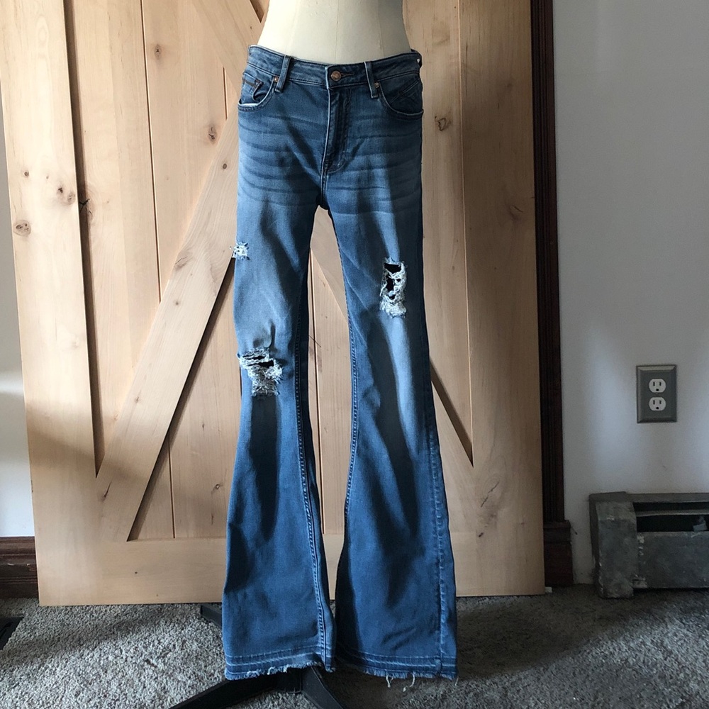 Vigoss Distressed Flare Jeans